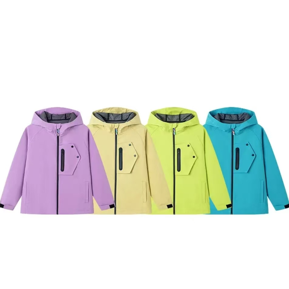 2025春季新款儿童防风防雨防污冲锋衣男女童运动连帽保暖软壳外套