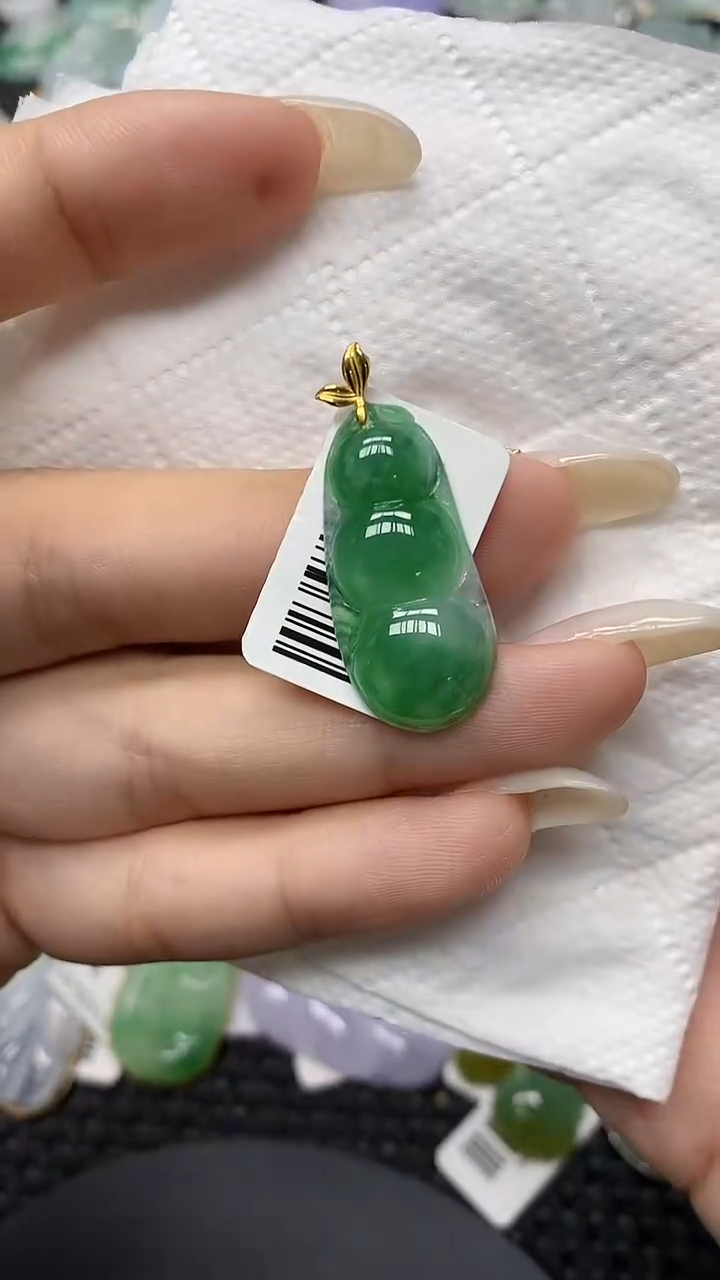 颈饰18K金镶嵌翡翠11111111111