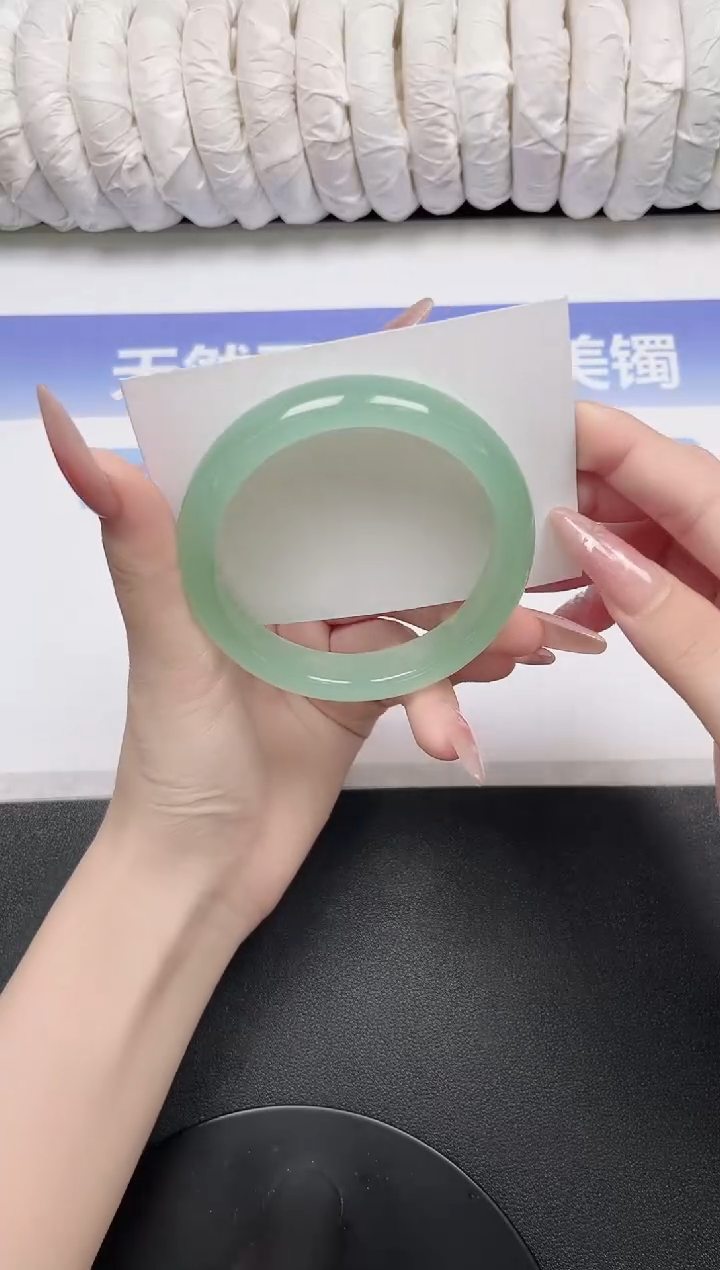 未镶嵌手镯石英质玉21-59.3