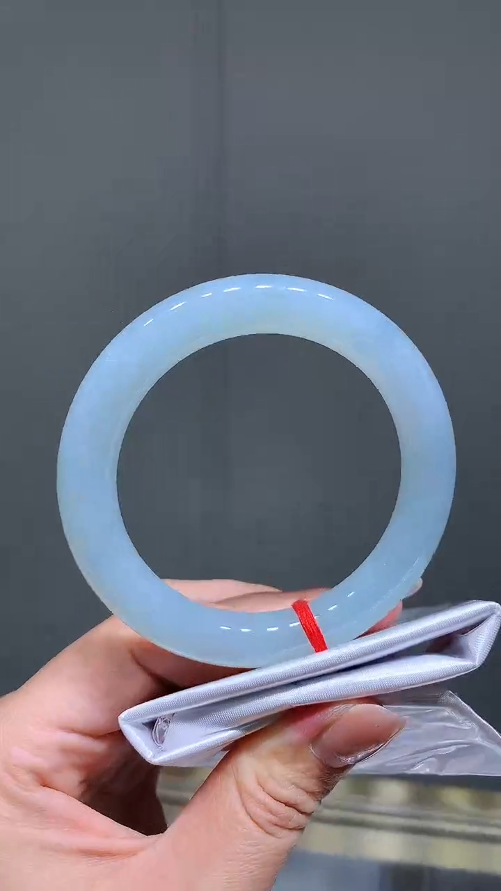 翡翠手镯未镶嵌q44翡翠手镯56.2