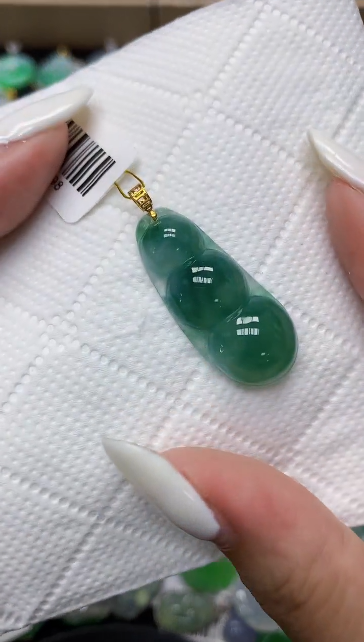 颈饰18K金镶嵌翡翠11111111111