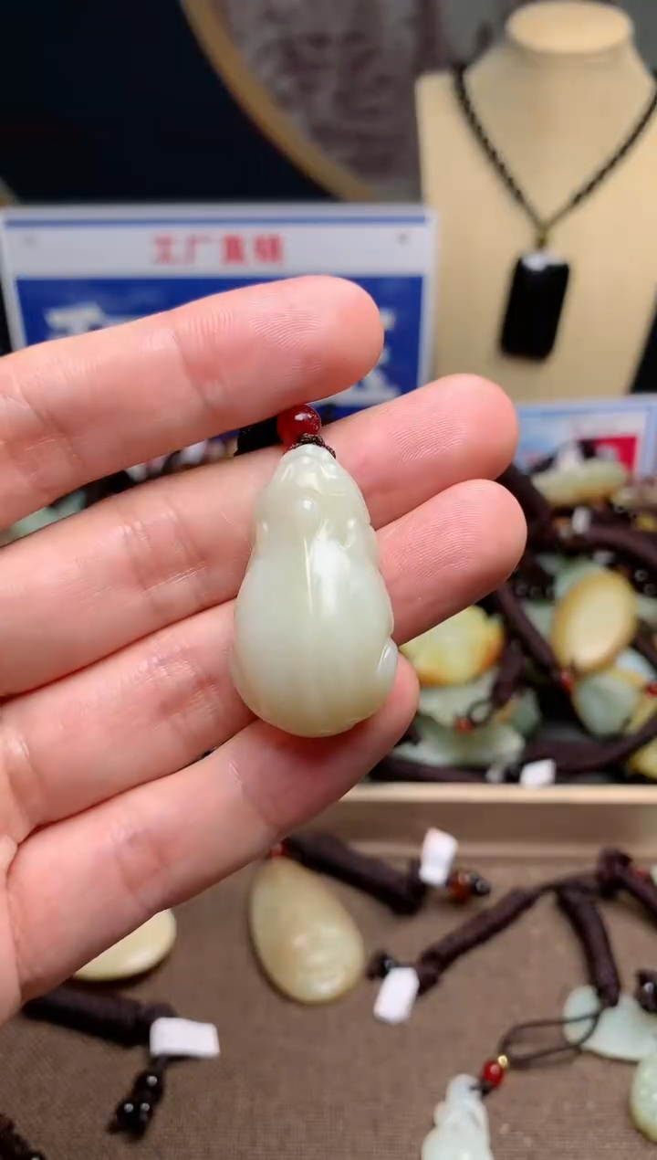 【闪购商品】和田玉颈饰未镶嵌1