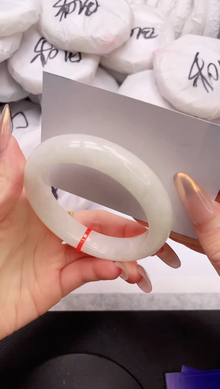 【闪购商品】和田玉手镯未镶嵌16K179-60