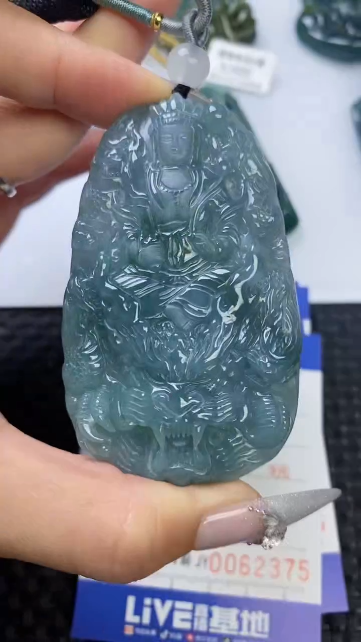 【闪购商品】翡翠颈饰未镶嵌111111111111111