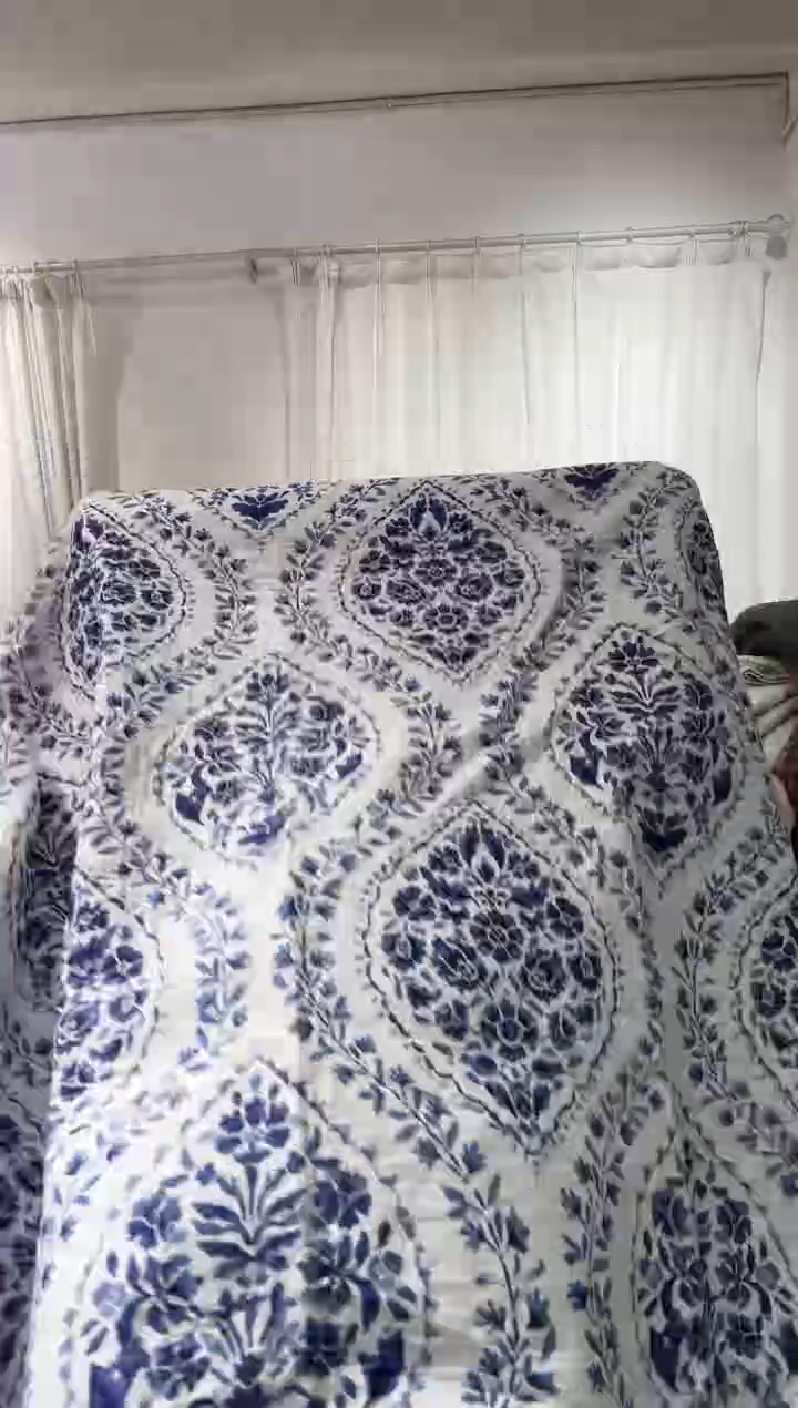 棉240*250纯棉床盖7号破损瑕疵