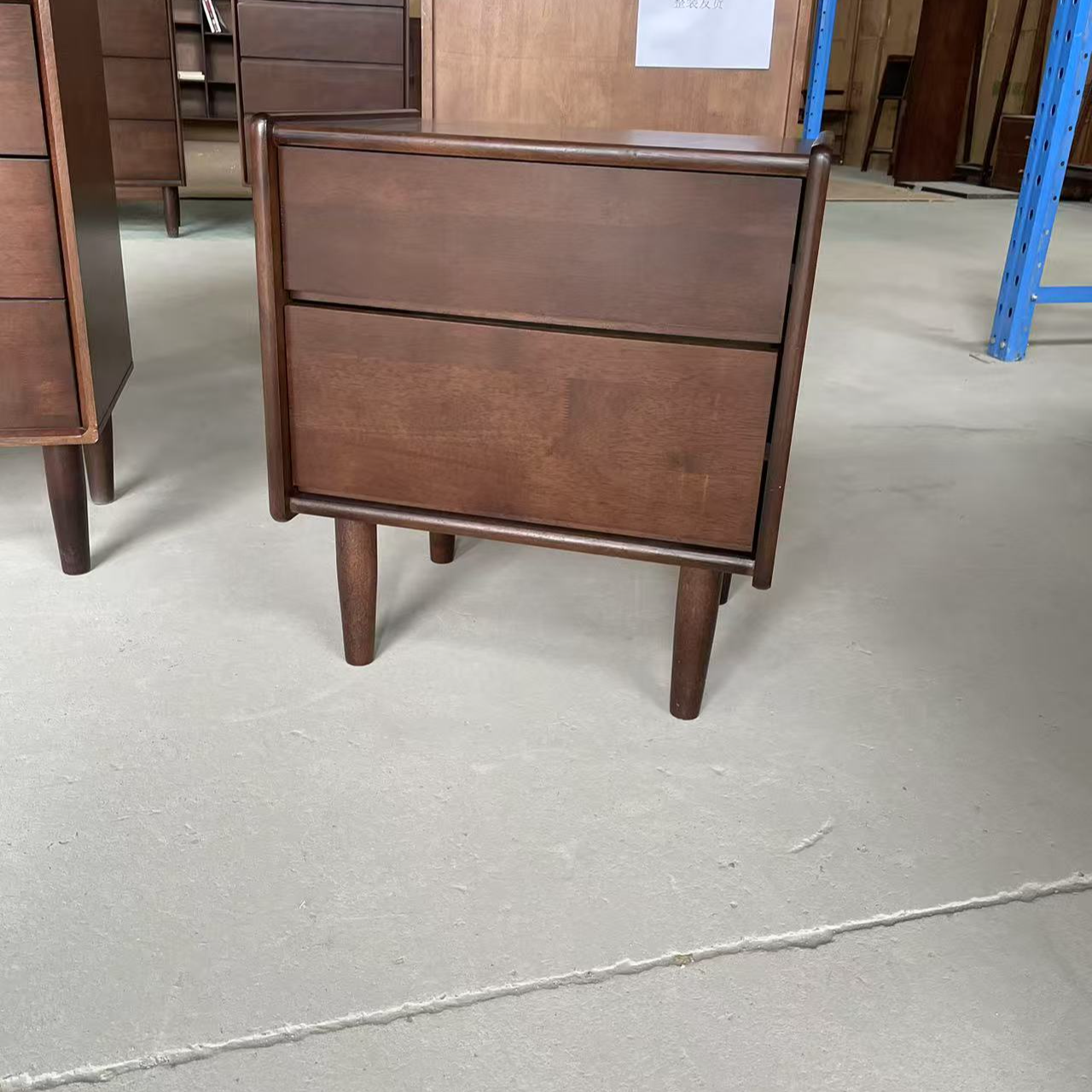 全实木床头柜胡桃木色家用收纳柜小型日式整装床边储物柜