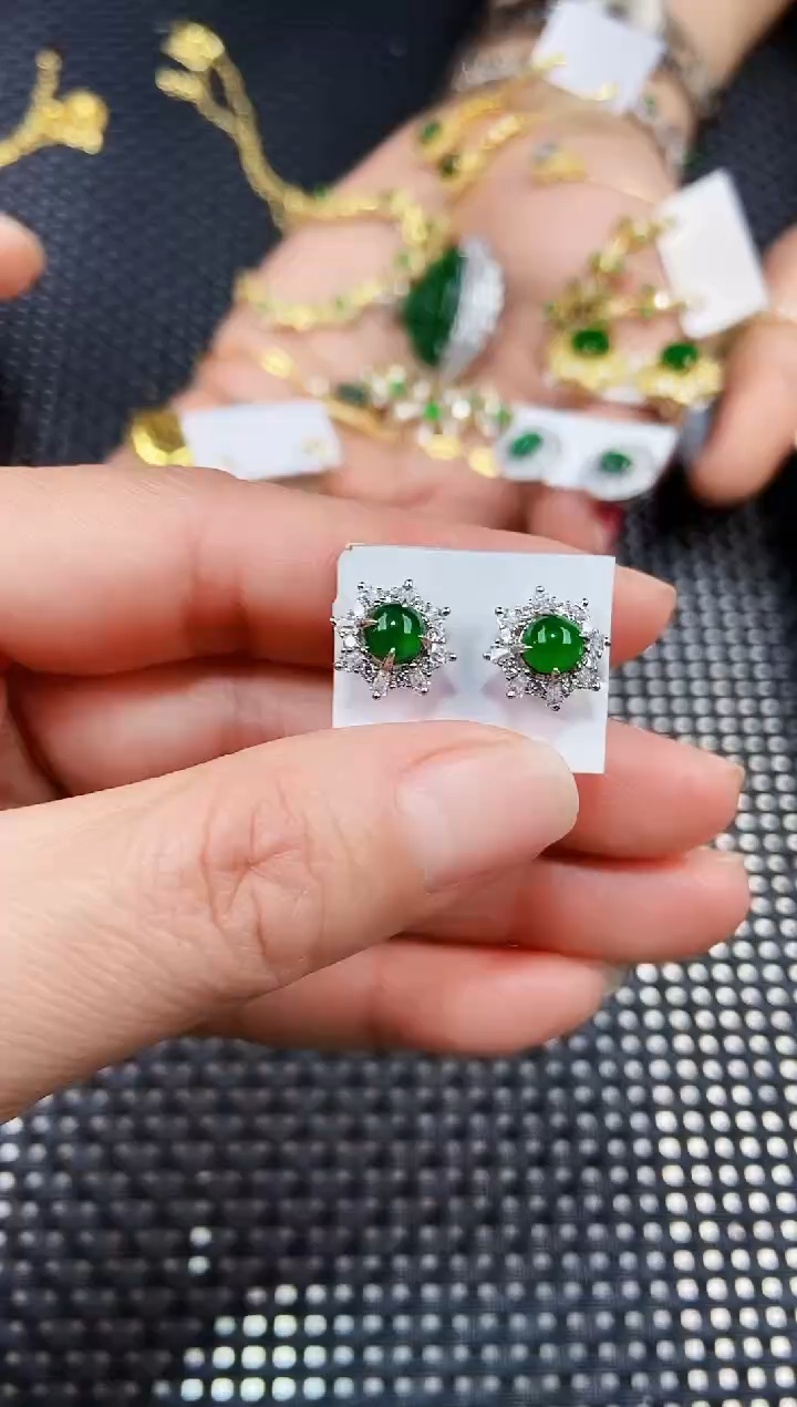 【闪购商品】翡翠耳饰未镶嵌11111111