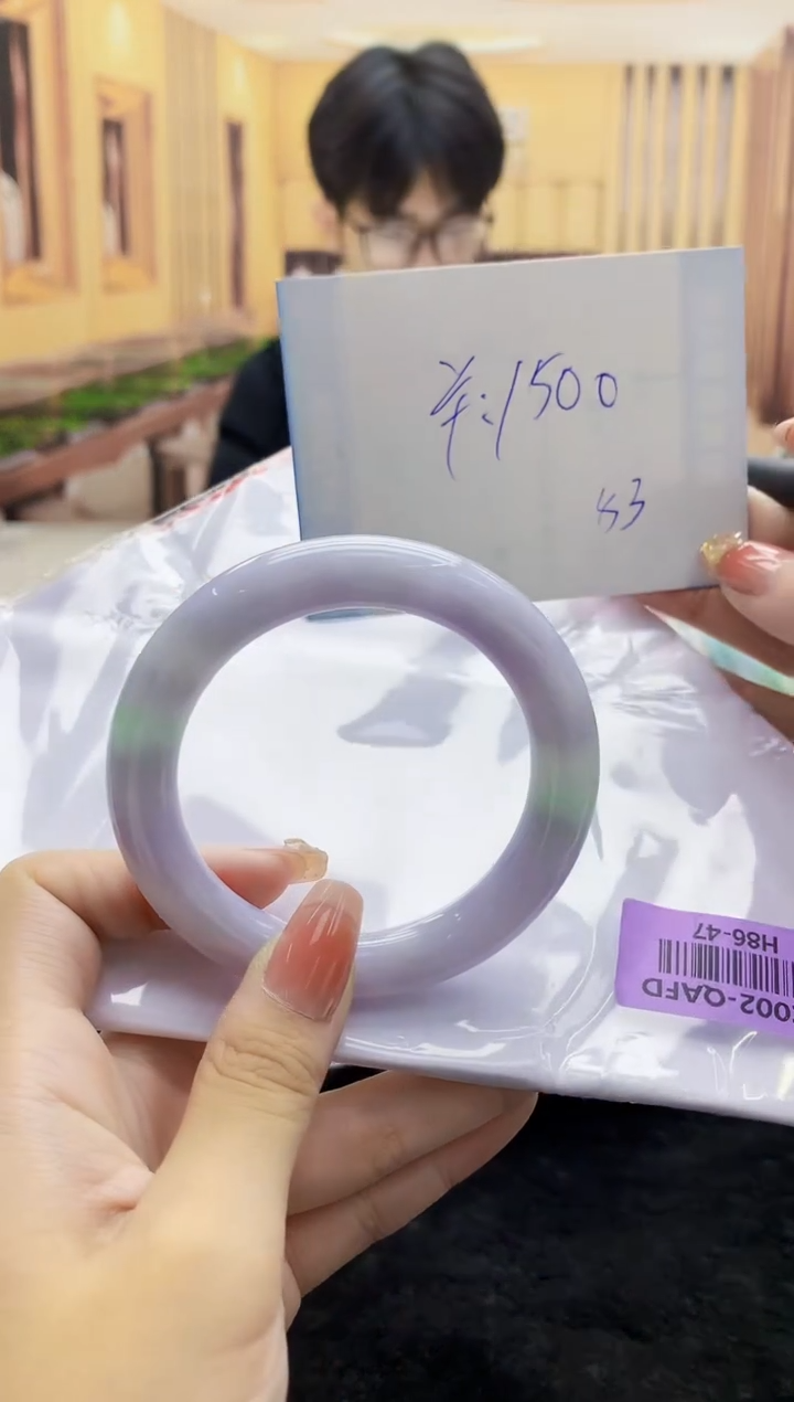 【闪购商品】翡翠手镯未镶嵌     H86-47