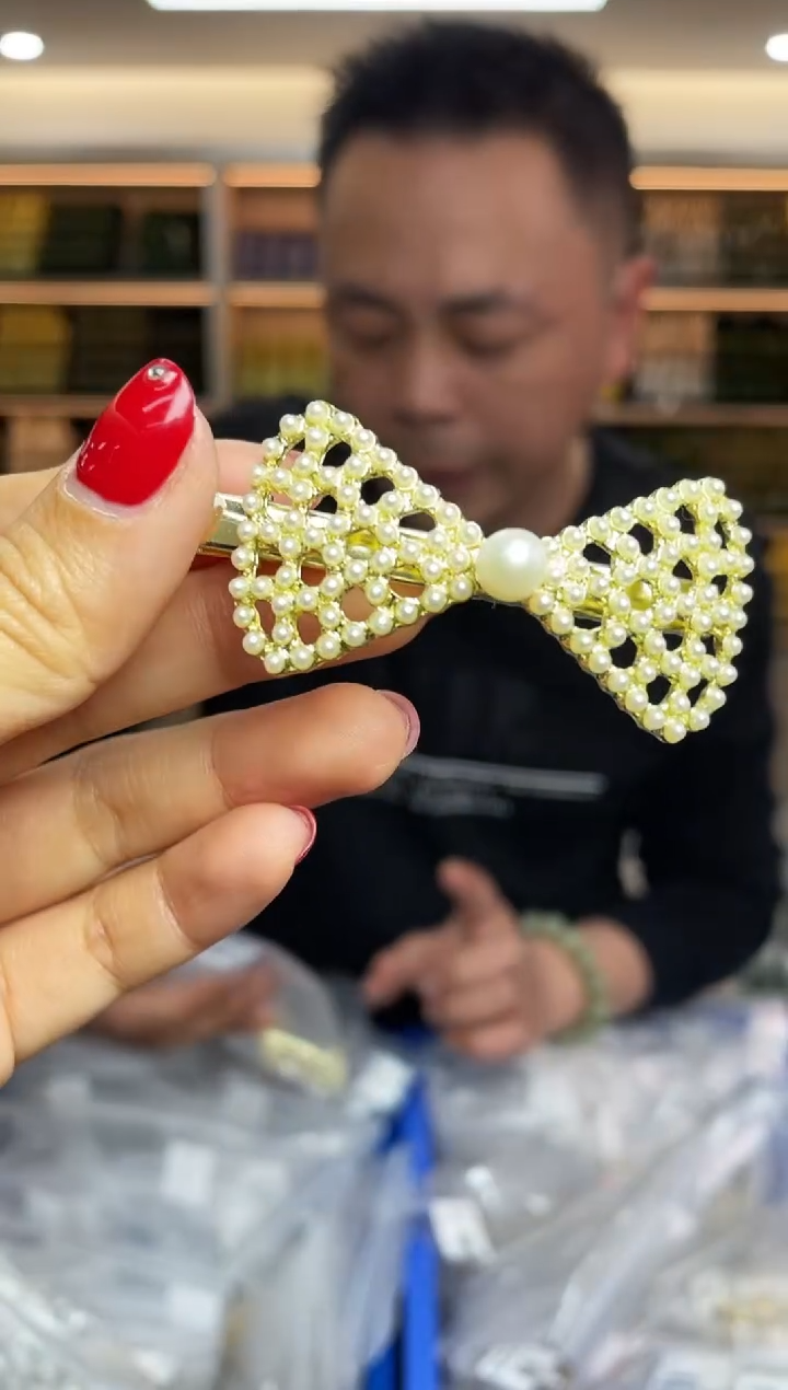 【闪购商品】淡水珍珠`未镶嵌多样性发一件