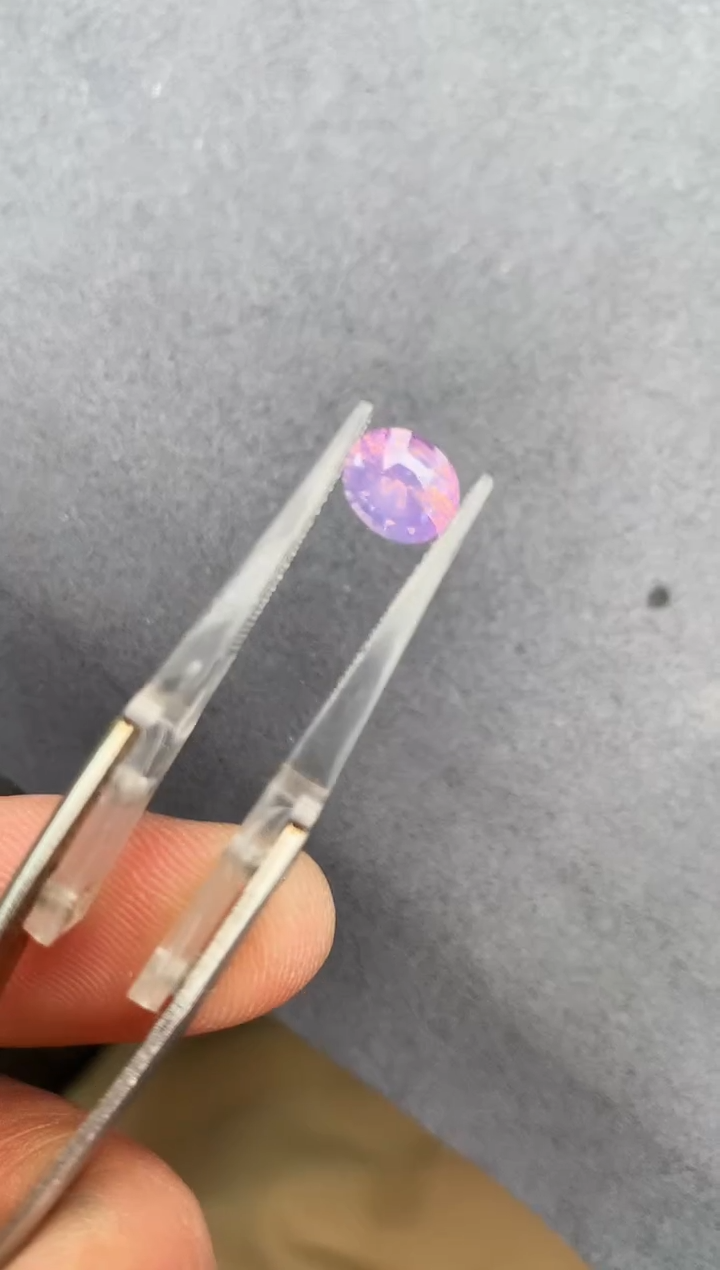 【闪购商品】彩色蓝宝石裸石未镶嵌1.55