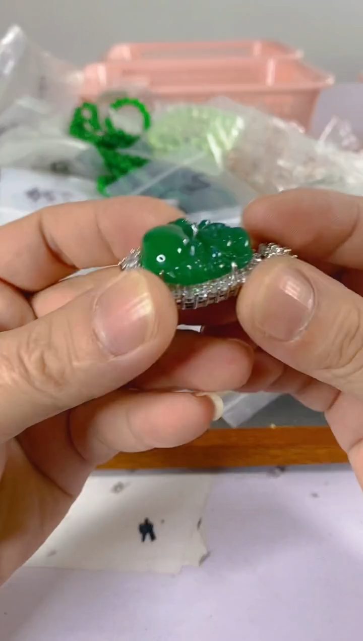 【闪购商品】水晶颈饰银S925镶嵌746红宝，蓝宝，多样性发一件赠链
