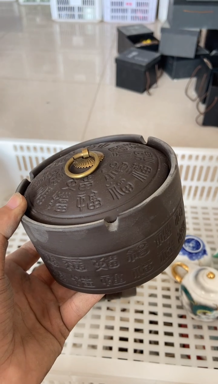 杯无运费险有瑕疵的摄影的产品有使用过的痕迹有点脏介意勿拍