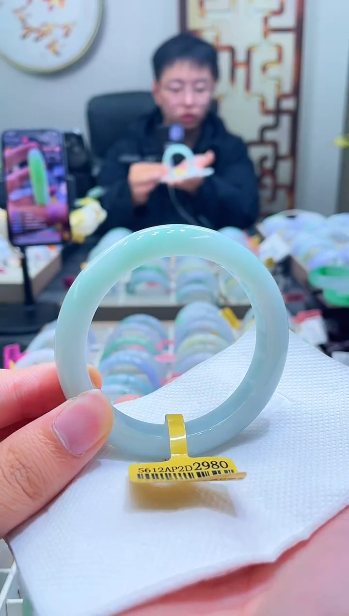 未镶嵌手镯翡翠218-56