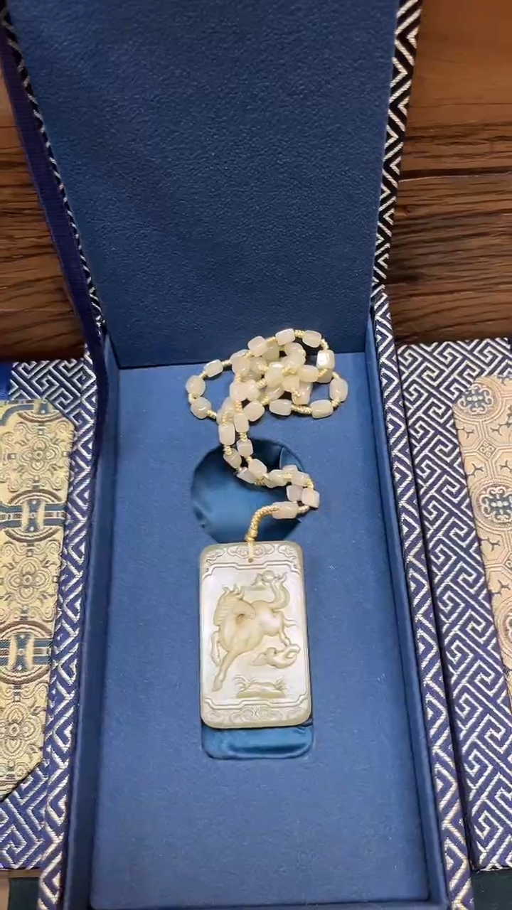 和田玉未镶嵌颈饰和田玉挂件子冈牌L525