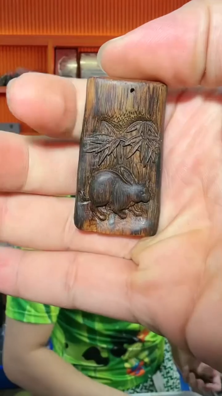 沉香吊坠136号生肖兔多样性发一