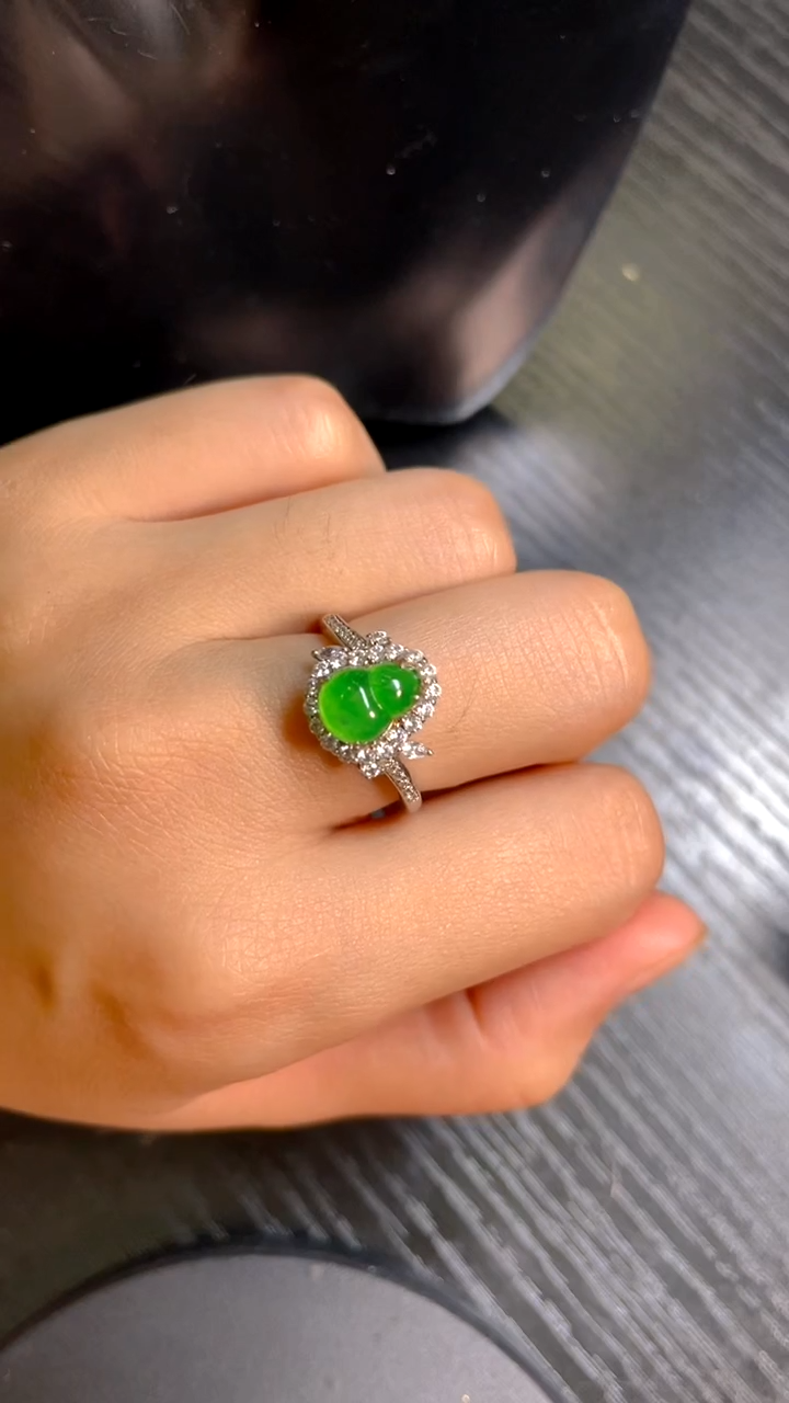 翡翠银S925镶嵌颈饰戒指