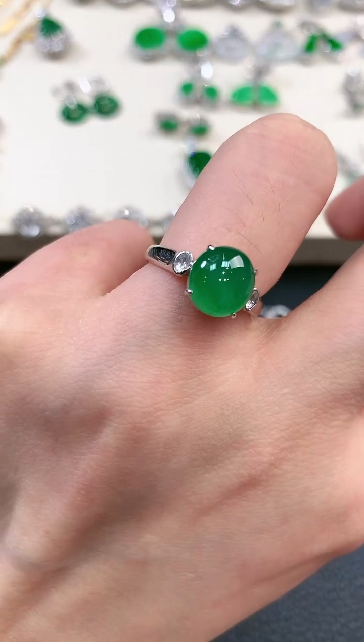 【闪购商品】翡翠戒指18K金镶嵌n90
