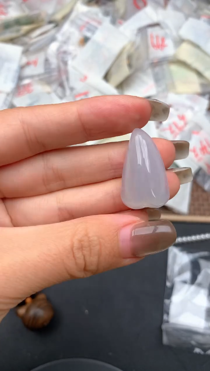 未镶嵌挂件翡翠一