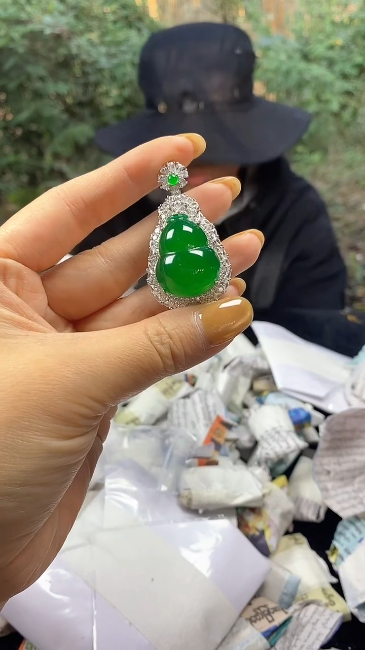 满色吊坠 所见即所得 ！！