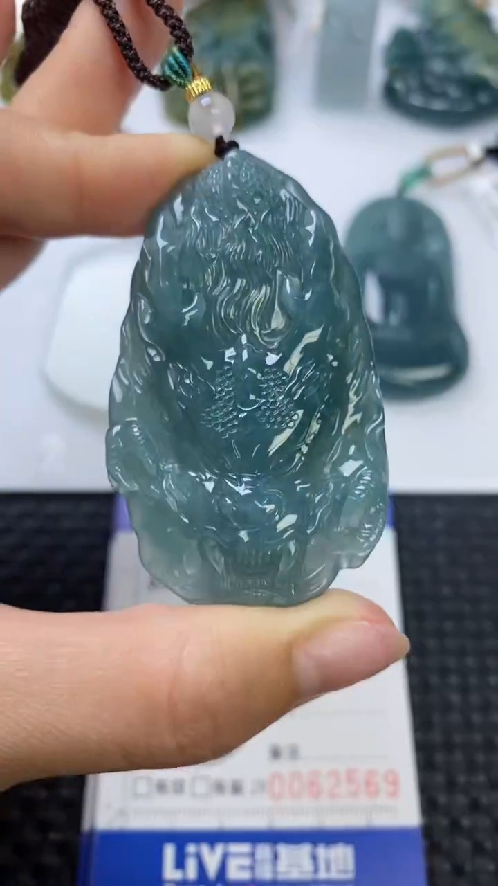 【闪购商品】翡翠颈饰未镶嵌111111111111111111