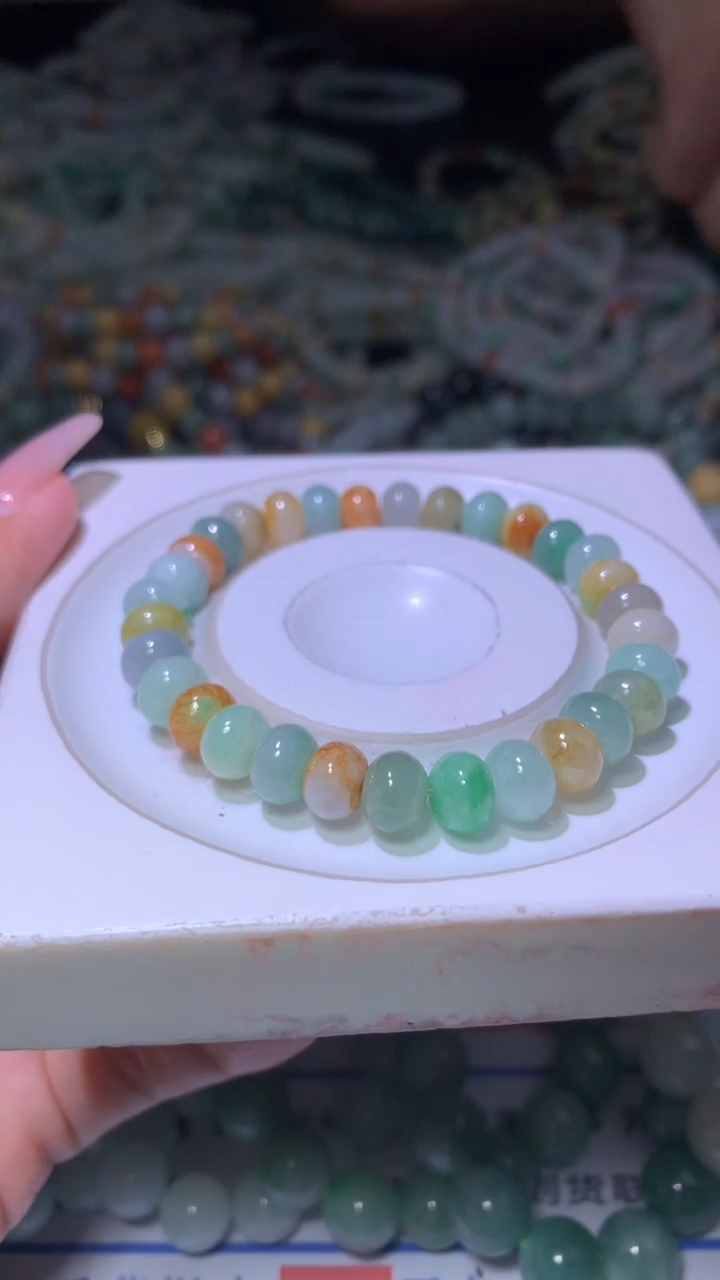 翡翠未镶嵌颈饰MXX014846