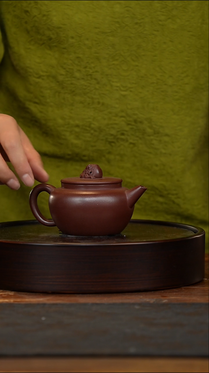 茶壶紫砂金蟾壶        