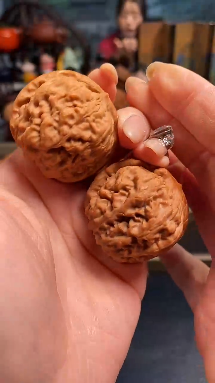 【闪购商品】文玩核桃把件K50龙墩40