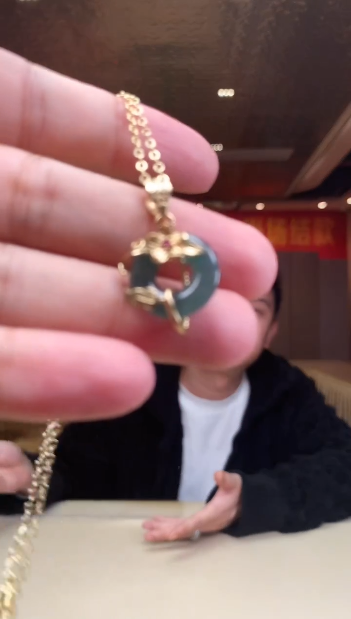 【闪购商品】翡翠颈饰未镶嵌             *6