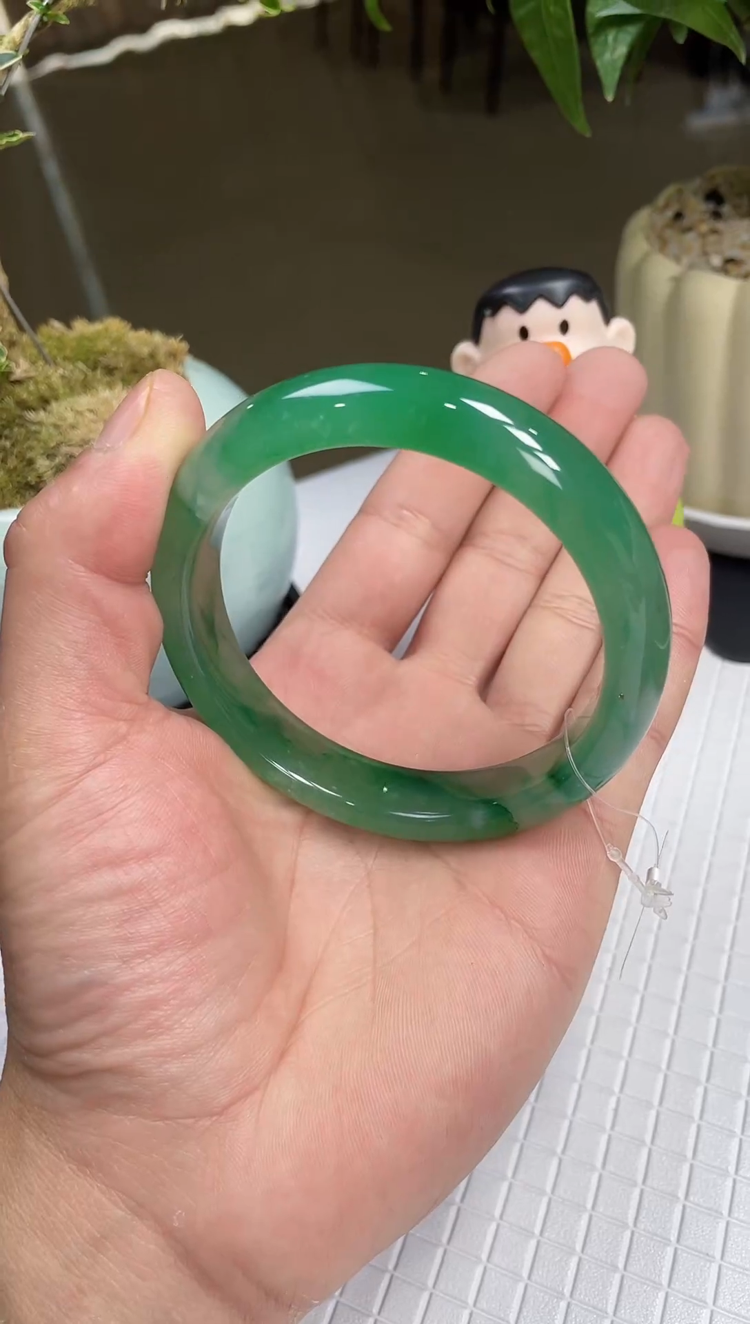 【闪购商品】石英质玉手镯未镶嵌非洲翠手镯多样性发货