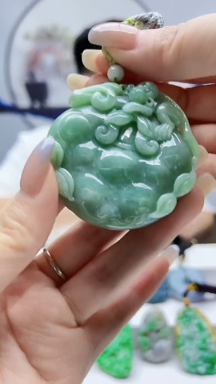 未镶嵌定制翡翠毛货挂件15