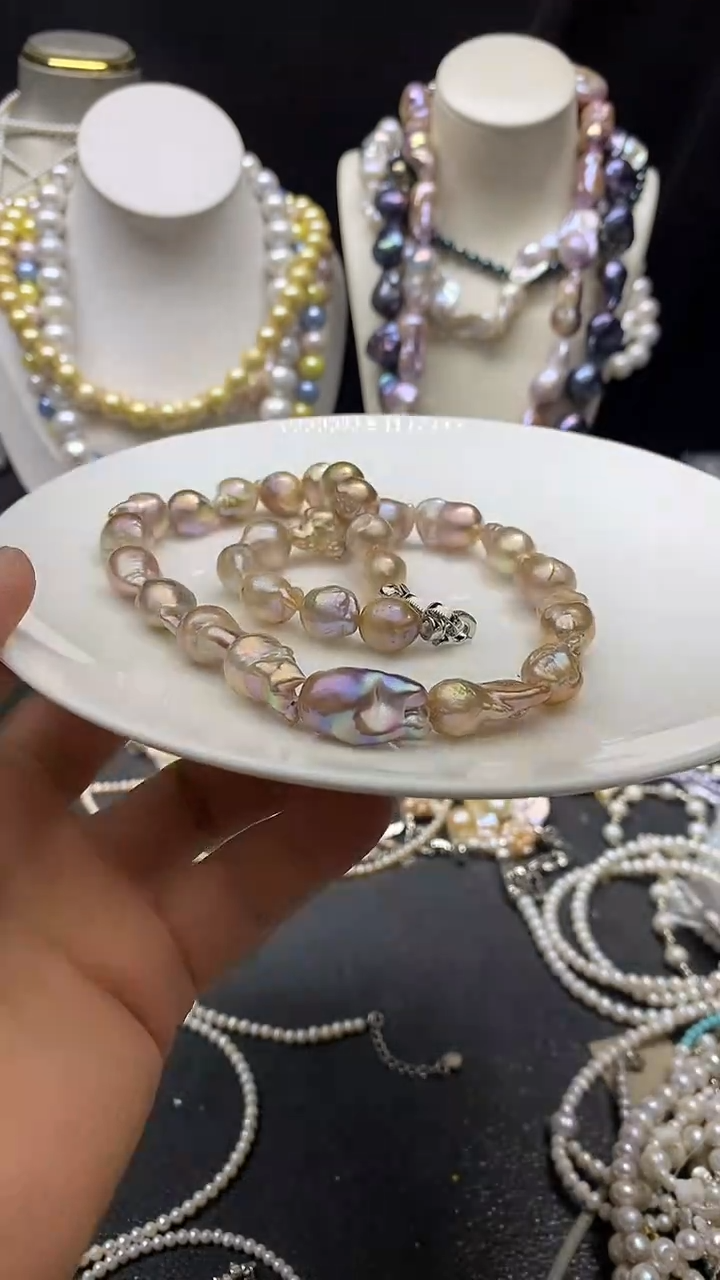 颈饰未镶嵌淡水珍珠多人