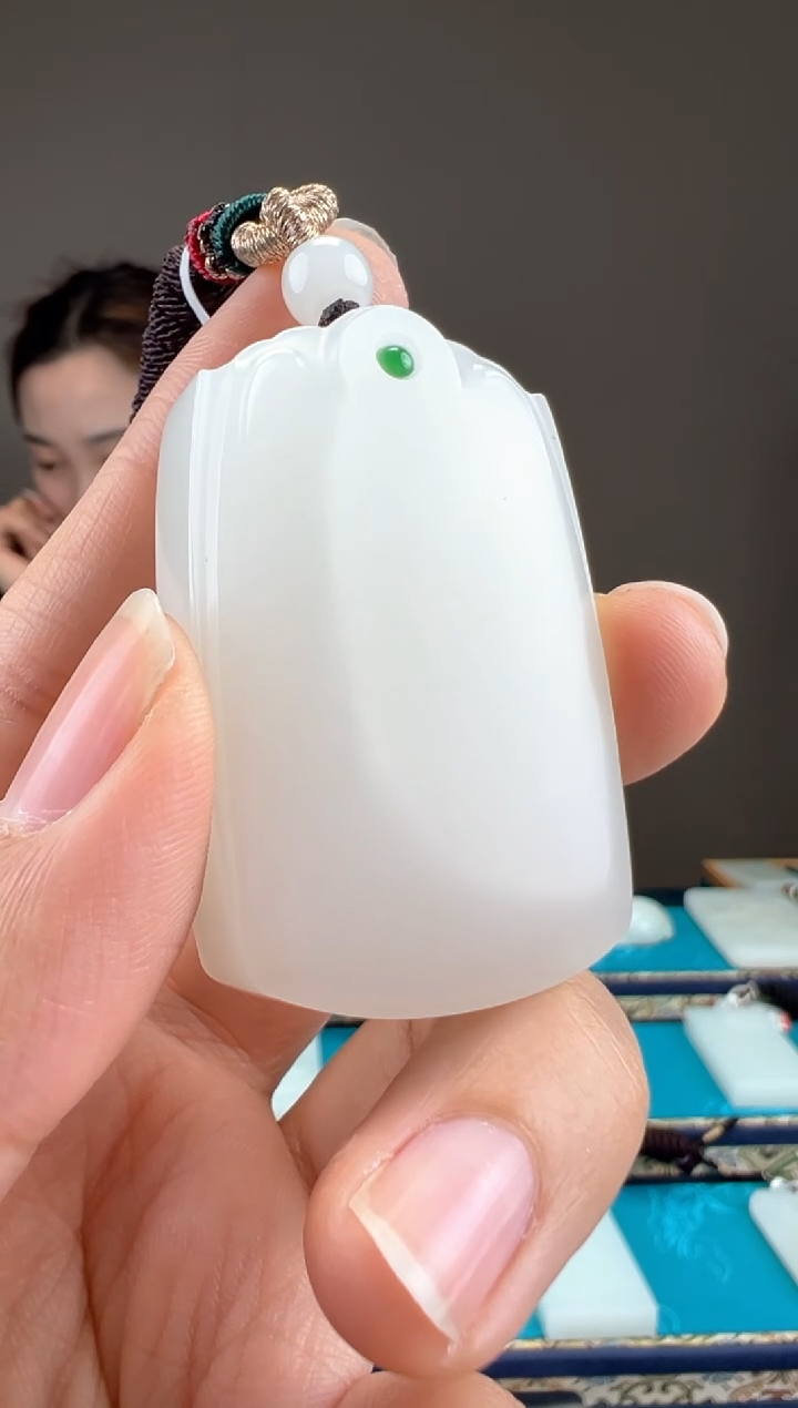 【闪购商品】和田玉颈饰未镶嵌1