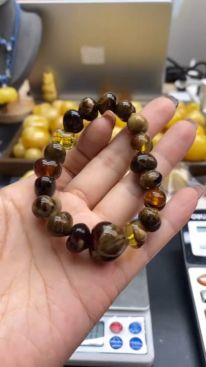 琥珀未镶嵌珠宝奇石2774