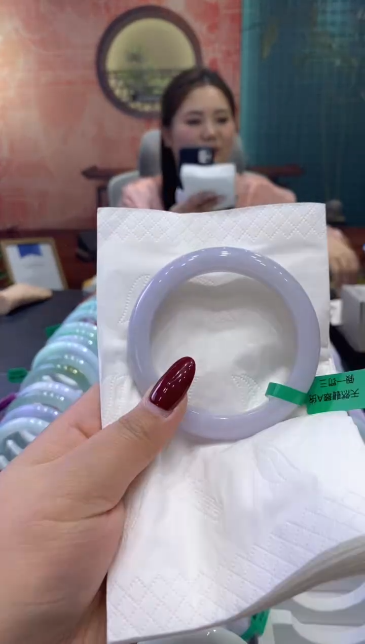 【闪购商品】翡翠手镯未镶嵌多人00011644