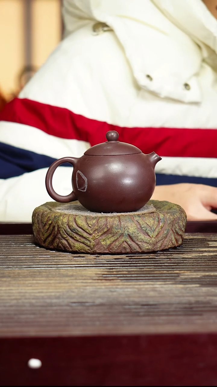 宜兴原矿紫砂壶茶壶宜兴原矿紫砂壶茶壶180C