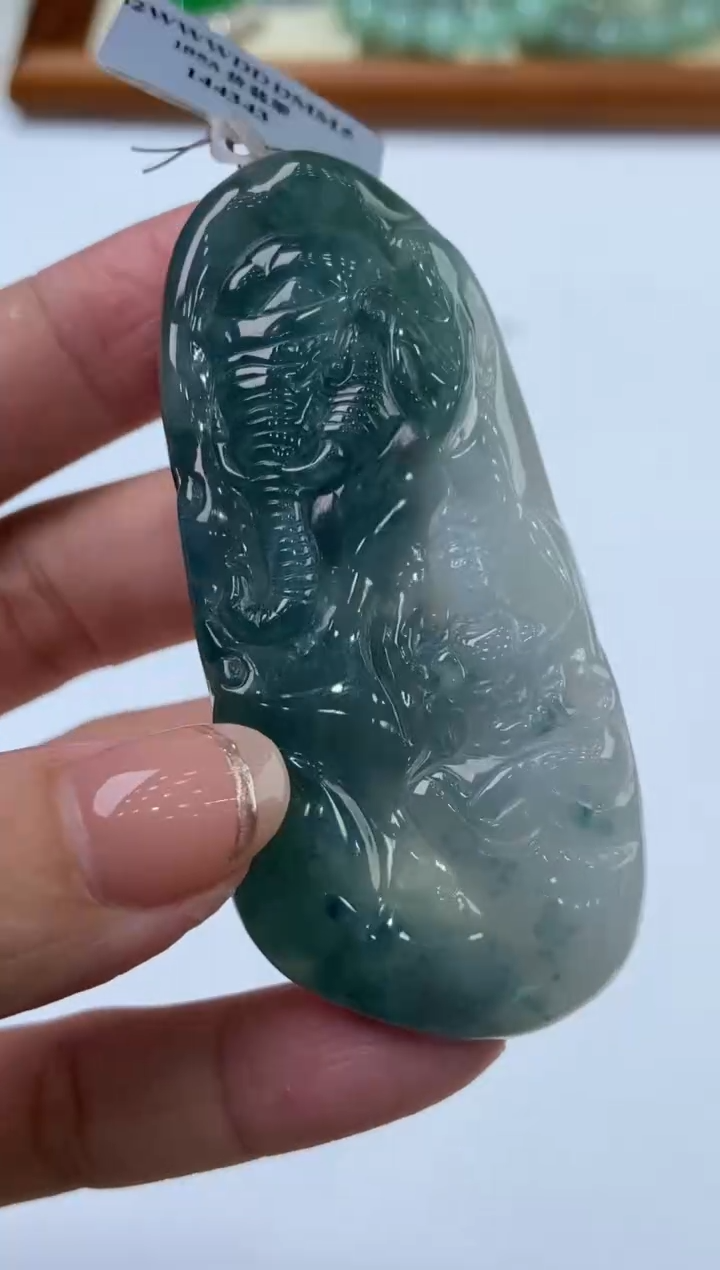 【闪购商品】翡翠未镶嵌挂件282941  