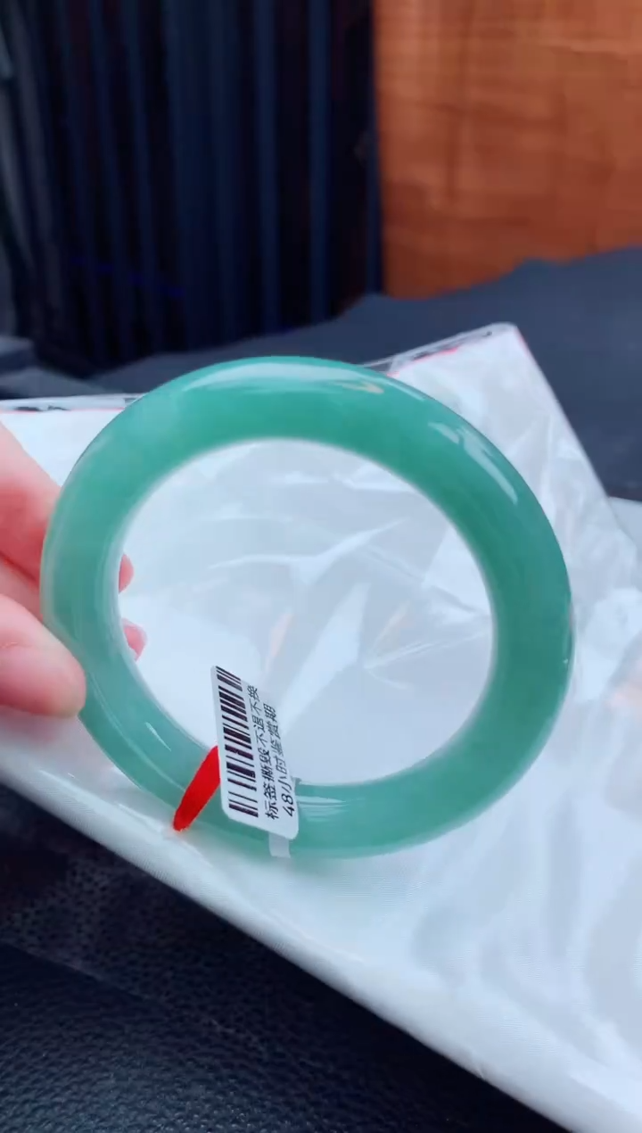 翡翠手镯未镶嵌缅甸天然翡翠A货手镯