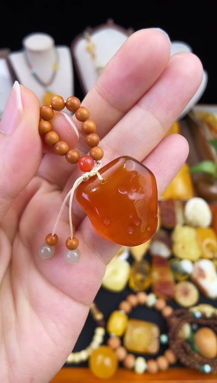 琥珀未镶嵌珠宝奇石柒月