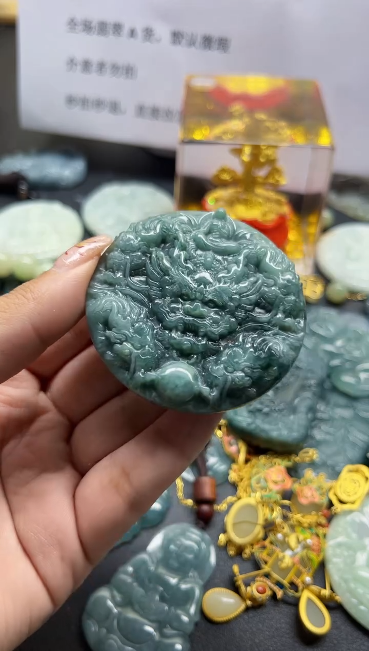 【闪购商品】翡翠颈饰未镶嵌翡翠
