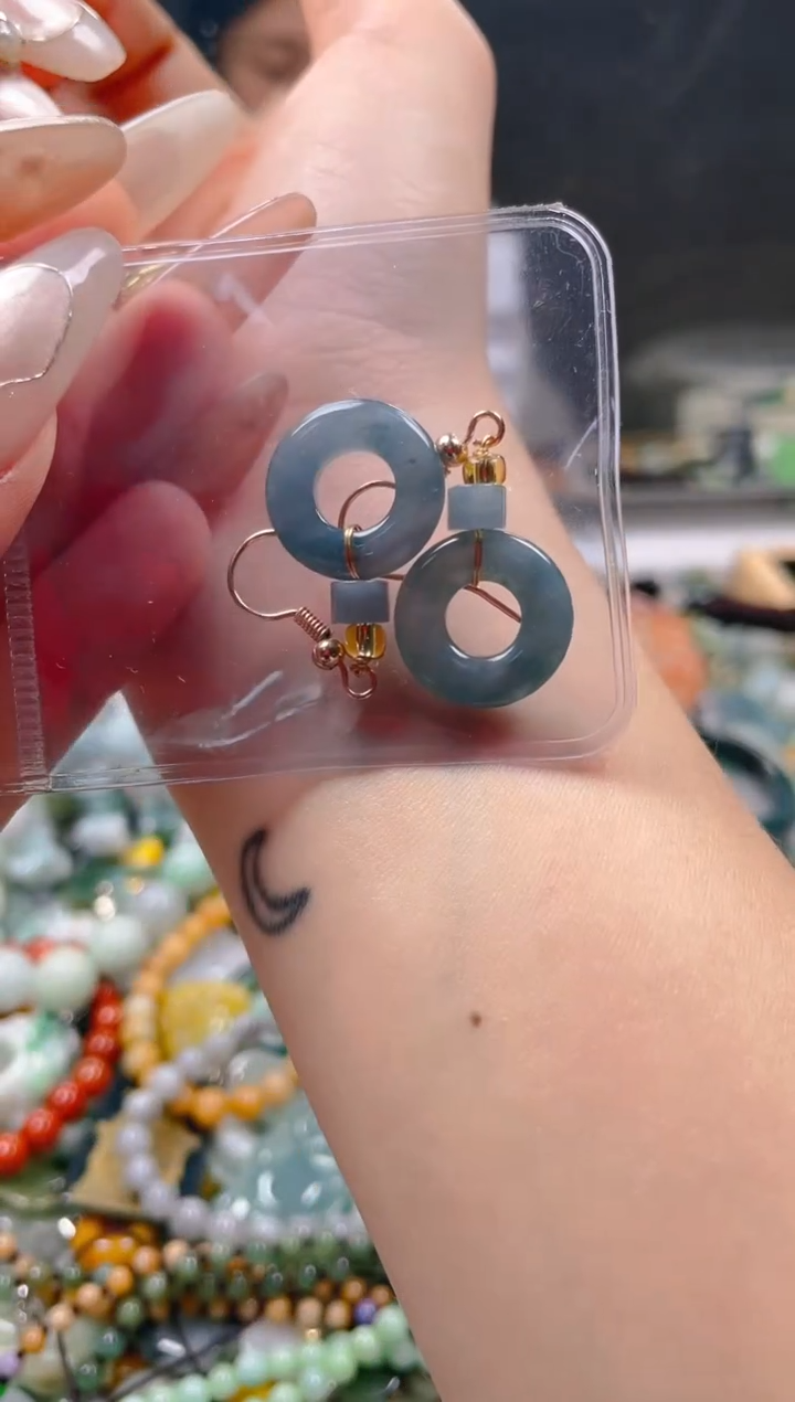 【闪购商品】翡翠颈饰未镶嵌/Z/翡翠A货一图一物