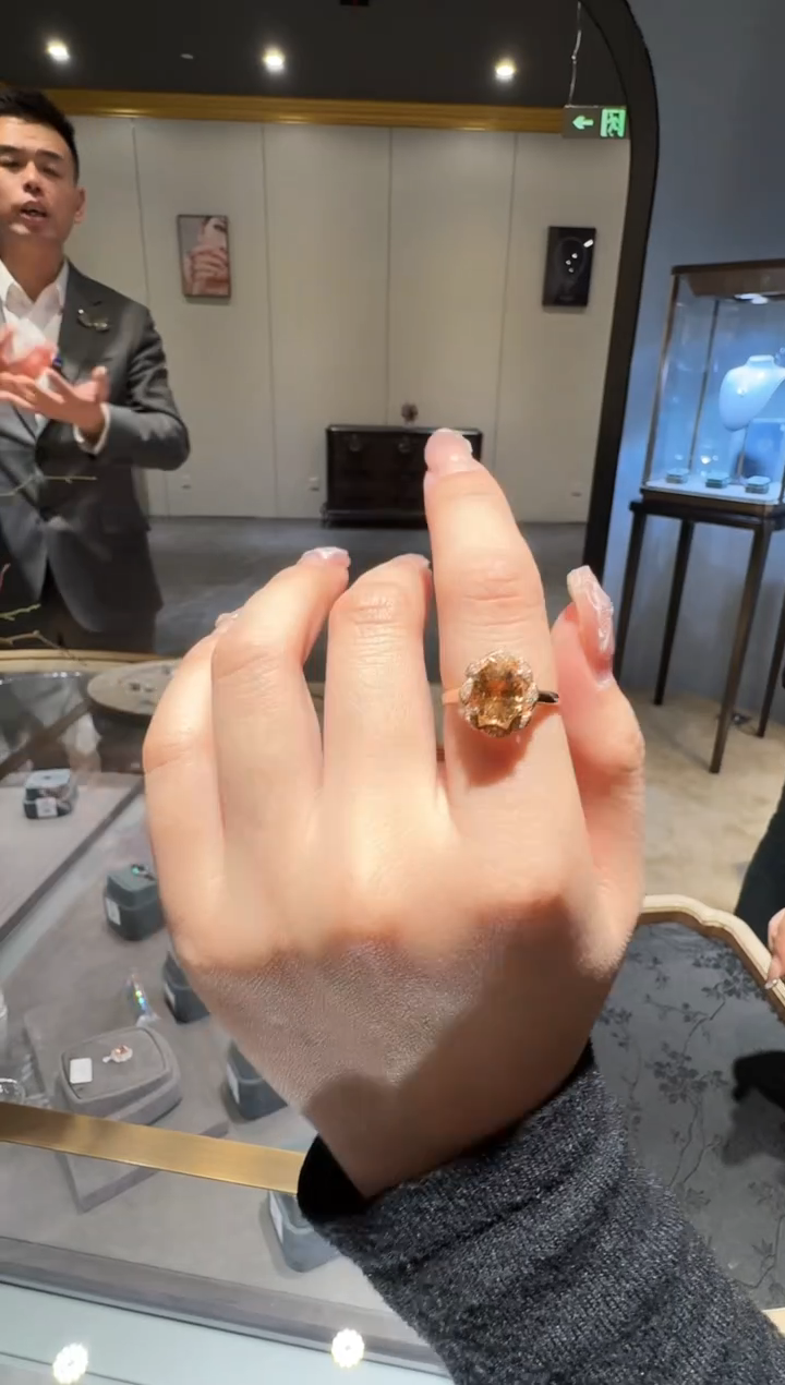 【闪购商品】碧玺戒指18K金镶嵌22【】主石：2.34ct