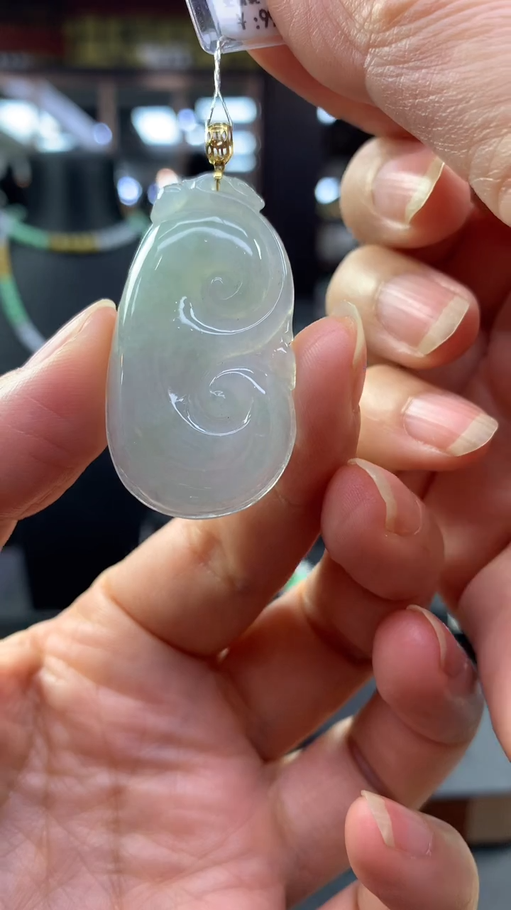 颈饰未镶嵌翡翠如意挂件