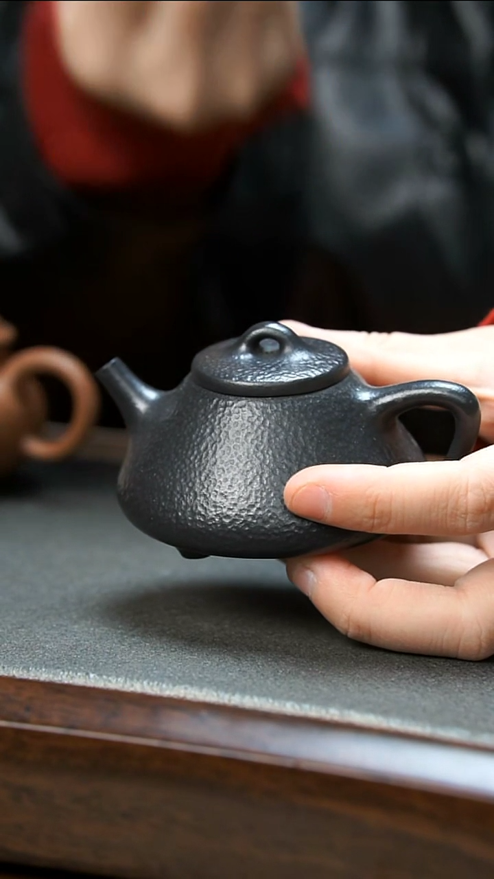 【闪购商品】紫砂茶壶捂灰小石瓢壶微瑕（非我家底款）