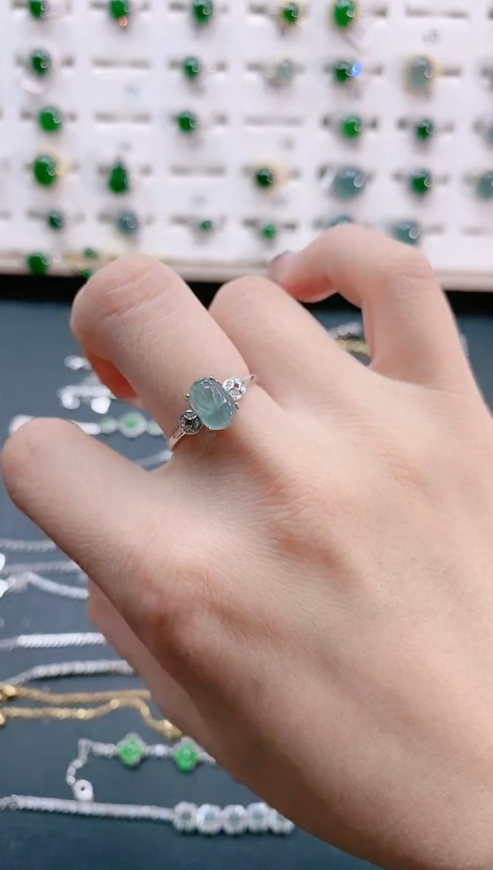 【闪购商品】翡翠戒指银S925镶嵌天然翡翠