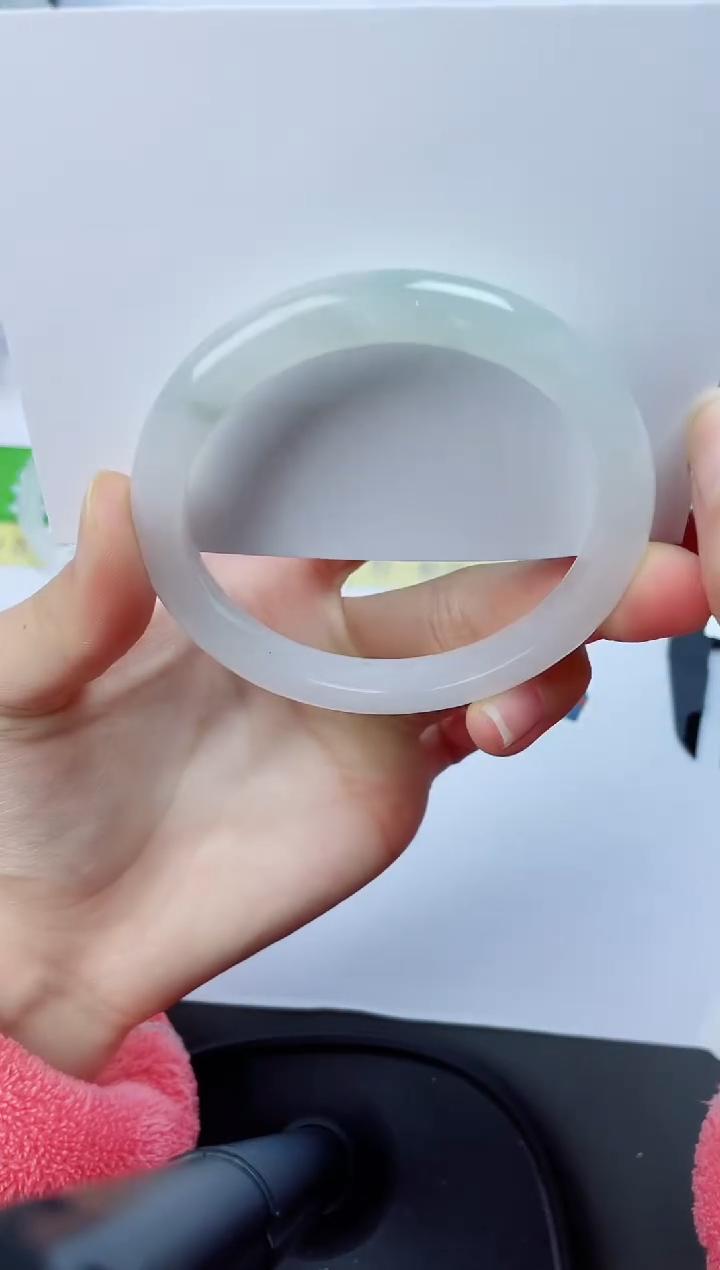 【闪购商品】石英质玉手镯未镶嵌113-56.8