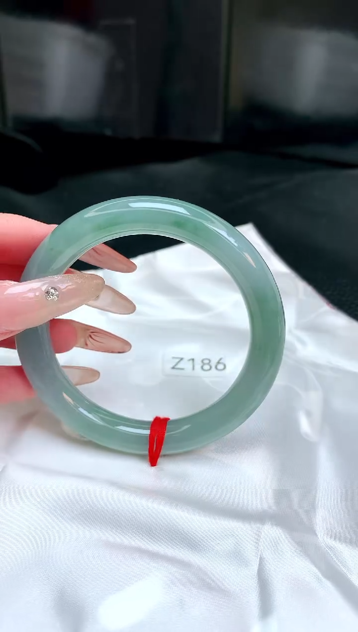 【闪购商品】翡翠手镯未镶嵌缅甸天然A货翡翠