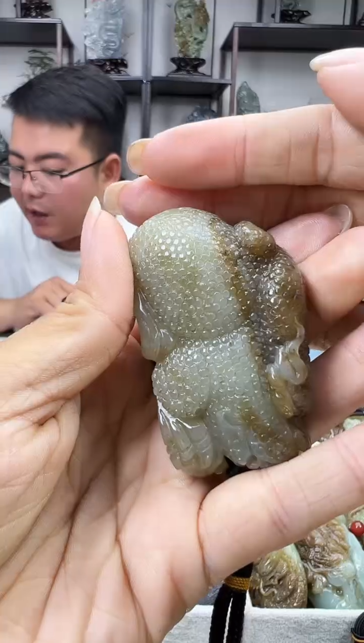 和田玉未镶嵌把件1