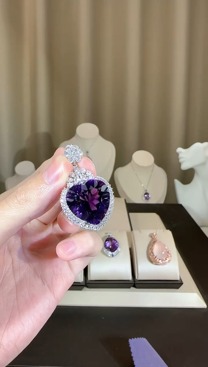 【闪购商品】紫晶颈饰银S925镶嵌18mm爱心