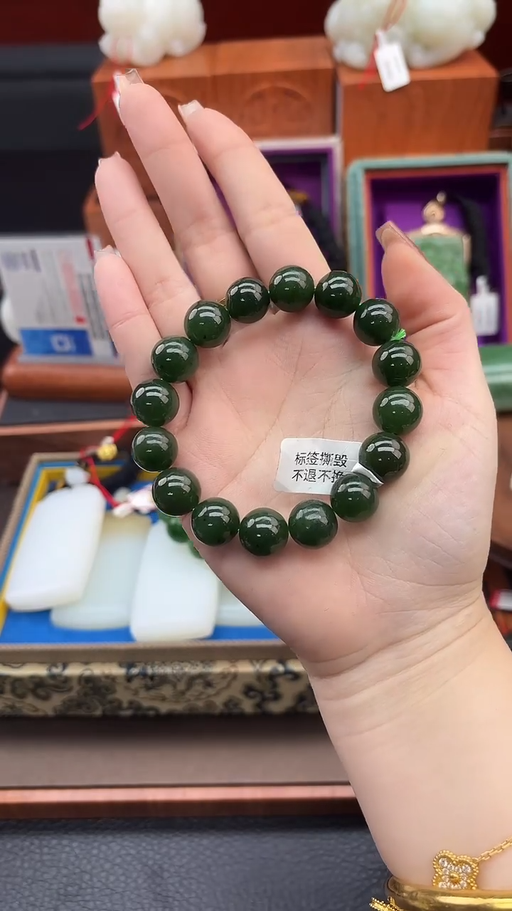 未镶嵌手串和田玉董小姐推荐 多样性发货 拍一发一by13