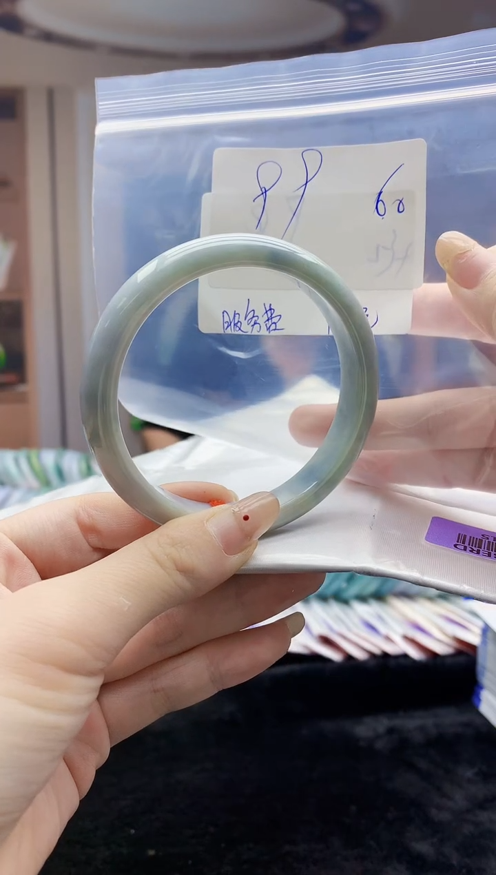 【闪购商品】翡翠手镯未镶嵌1035078744